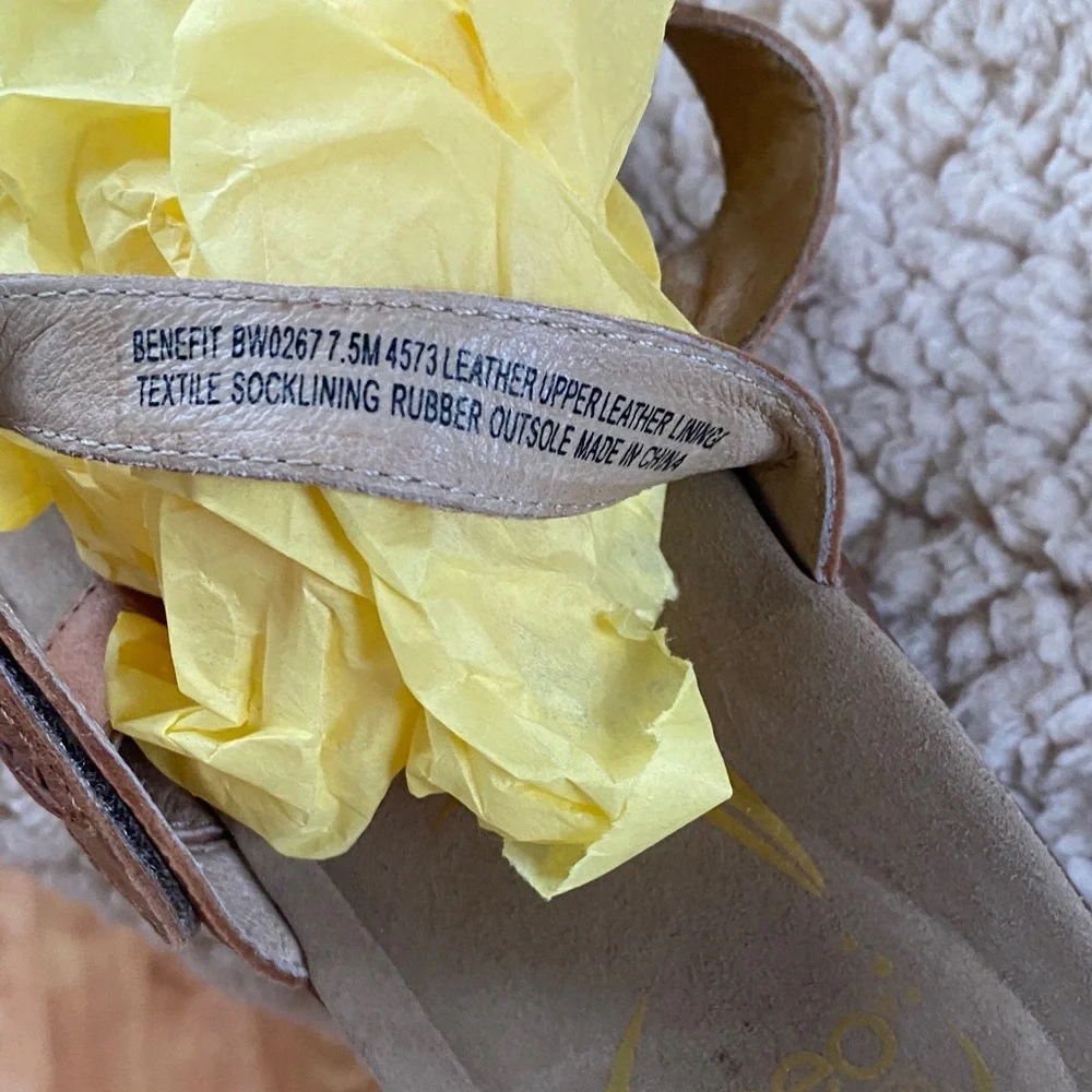 Abeo Tan Leather Sandals - Picture 4 of 8